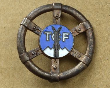 Broche émaillée Touring Club De France – Métal Et Email, Pièce De Collection VHC