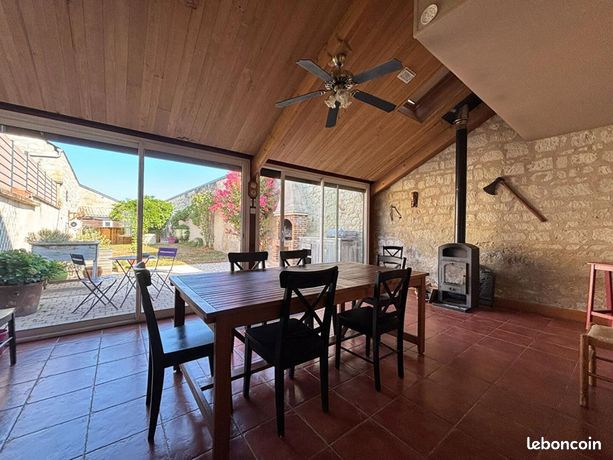 Propriété 9 pièces 228 m²