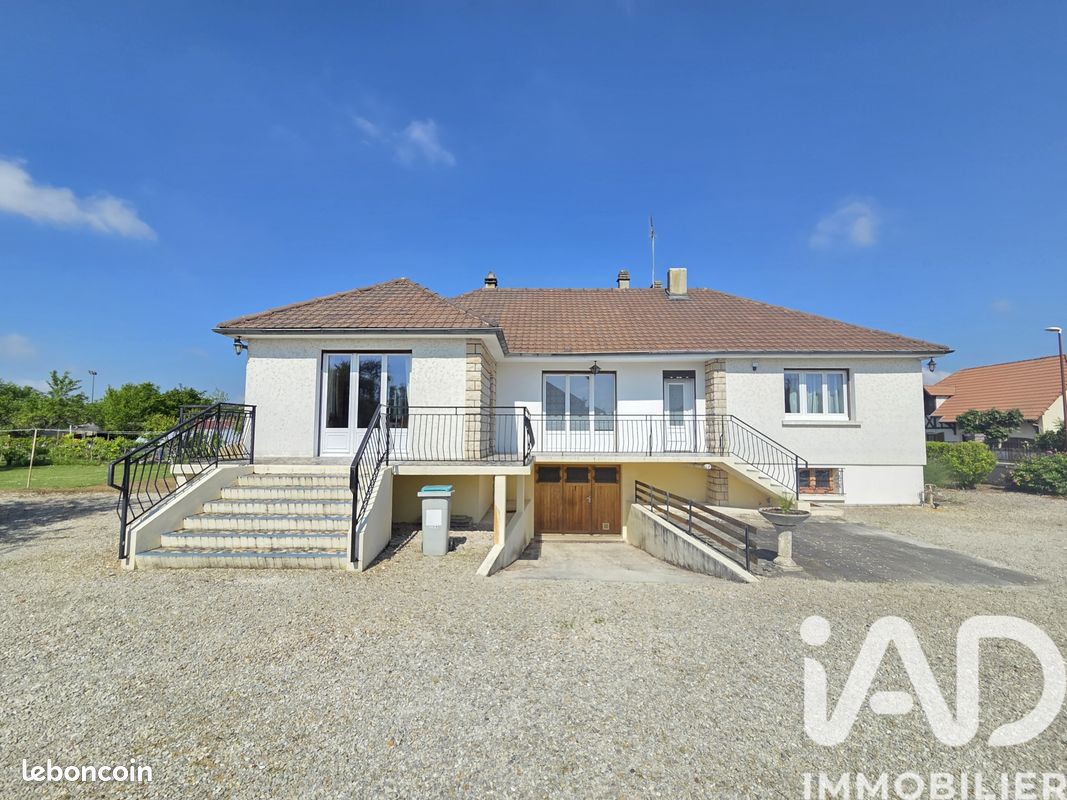 Maison 5 pièces 115 m² · à Châtres · 115 m² · 159 000 €