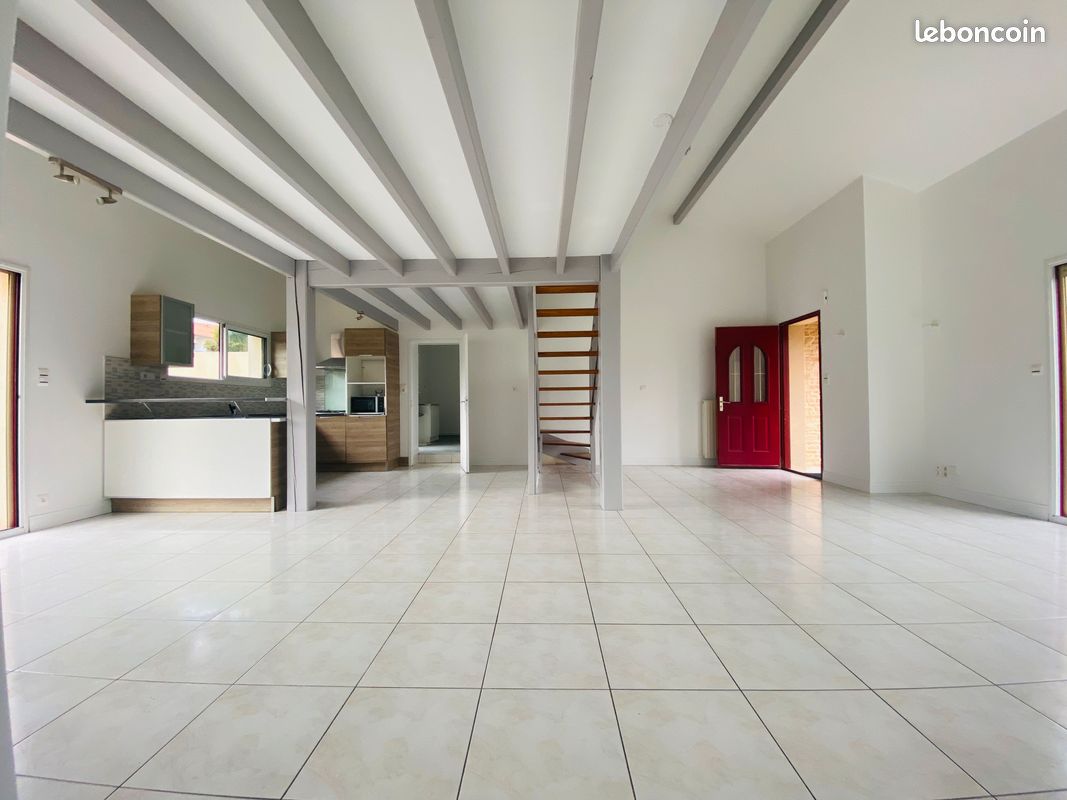 Maison à Vendre 126m2 Bressuire - Bressuire 79300 (image principale 2)