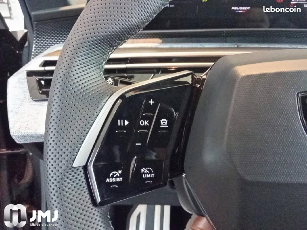 Peugeot 5008 Hybrid 145 e-DCS6 GT (image 15)