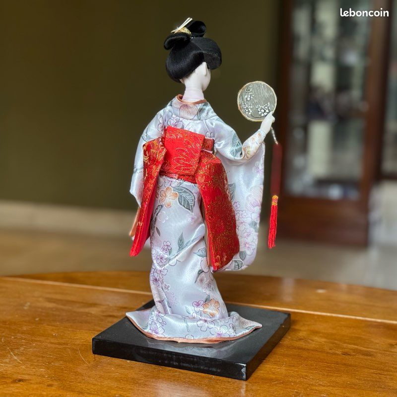Ancienne Poupée Geisha Avec Shamisen, Années 1950/60, 41 Cm, Bon état