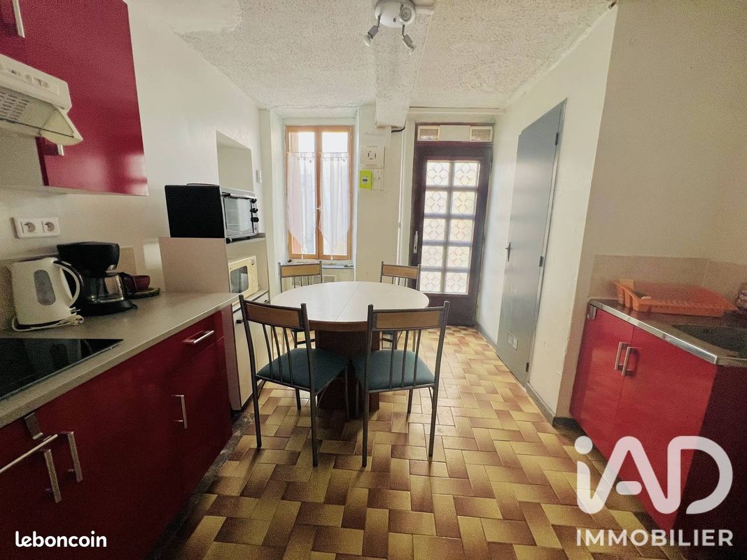 Maison 2 pièces 37 m² · à Moux · 37 m² · 46 000 €