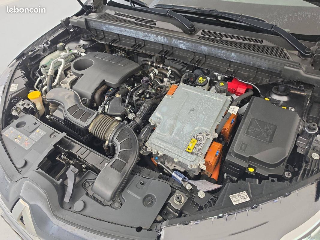 RENAULT Arkana E-Tech 145 - 21B Intens (image 27)