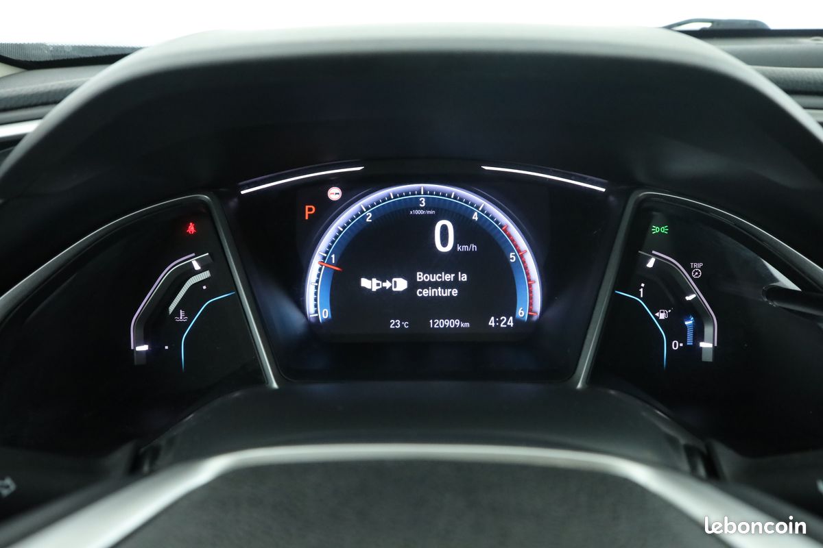Honda Civic 1.6 i-DTEC Exclusive AT 4P 120 ch (image 16)
