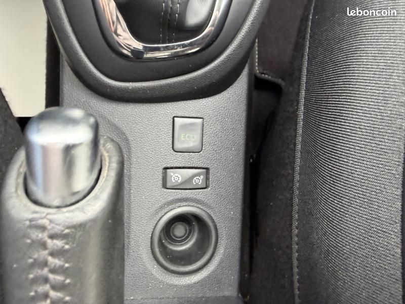 Renault Captur 1.3 TCe 150ch FAP Initiale Paris EDC (image 14)