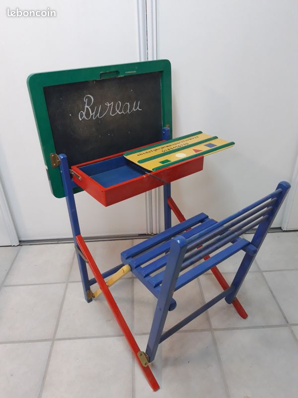 Petit bureau enfant (image 1)