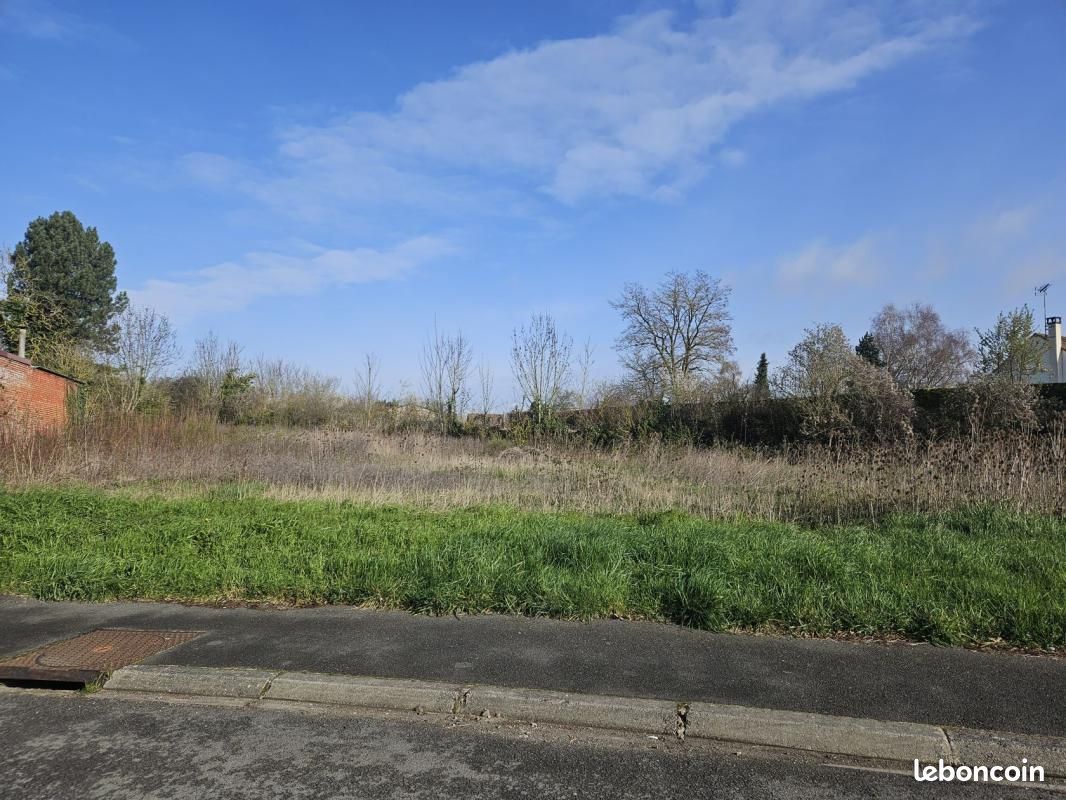 Terrain 847 m² Thezy Glimont · à Thézy-Glimont · 69 000 €