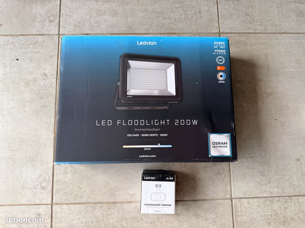 Projecteur LEDVION 200W - Osram LED - 24000 Lumen - 6500K (image 1)