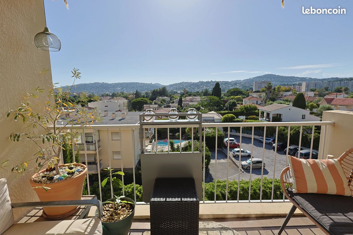 Appartement 3 pièces 59 m² · à Antibes · 59 m² · 340 000 €