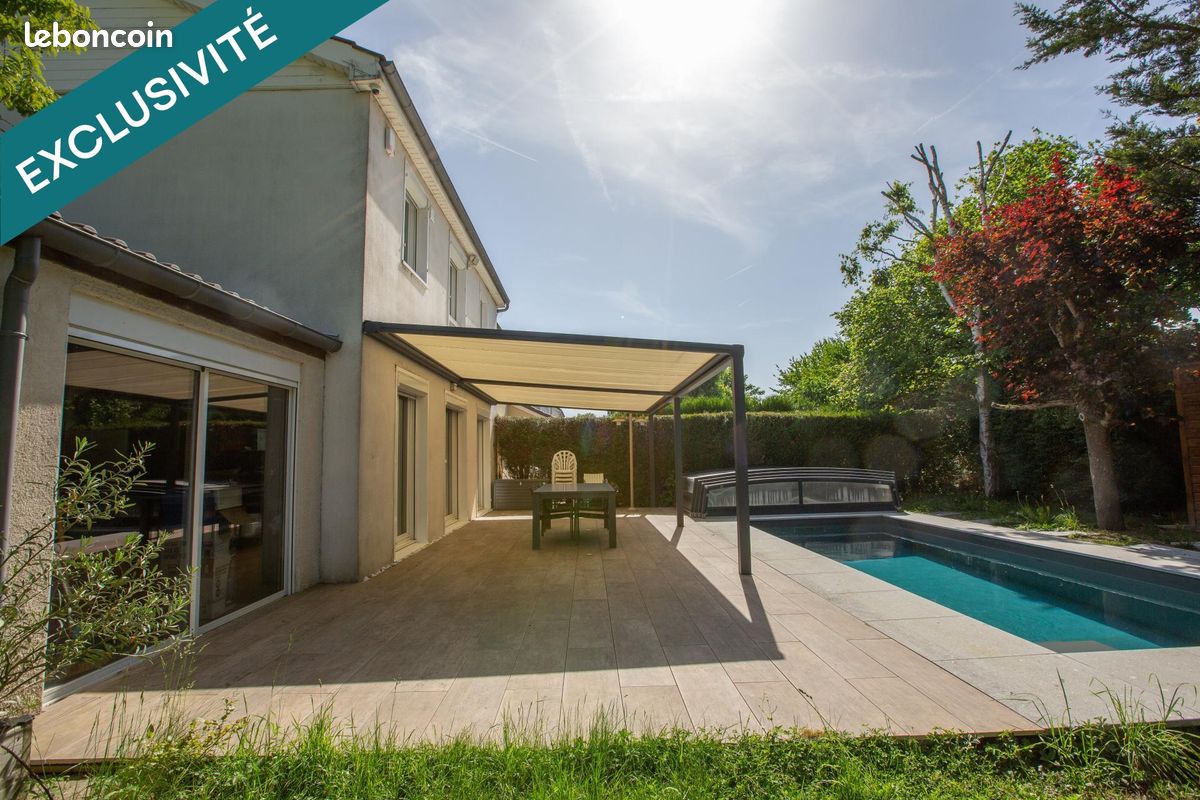 Maison 6 pièces 148 m² · à Le Mesnil-Saint-Denis · 148 m² · 549 000 €