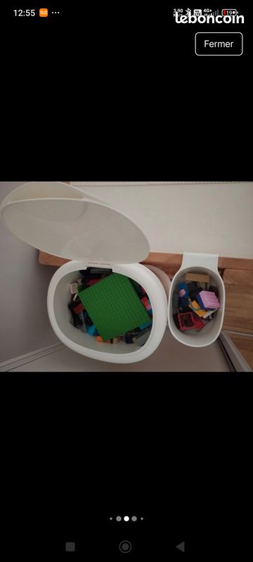 Table de lego, plaques , boîtes , tabouret.. (image 5)