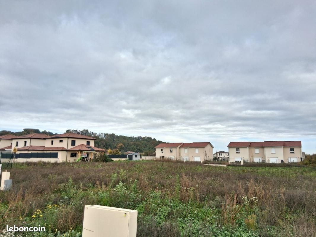 Terrain 383 m² Genas · 255 000 €