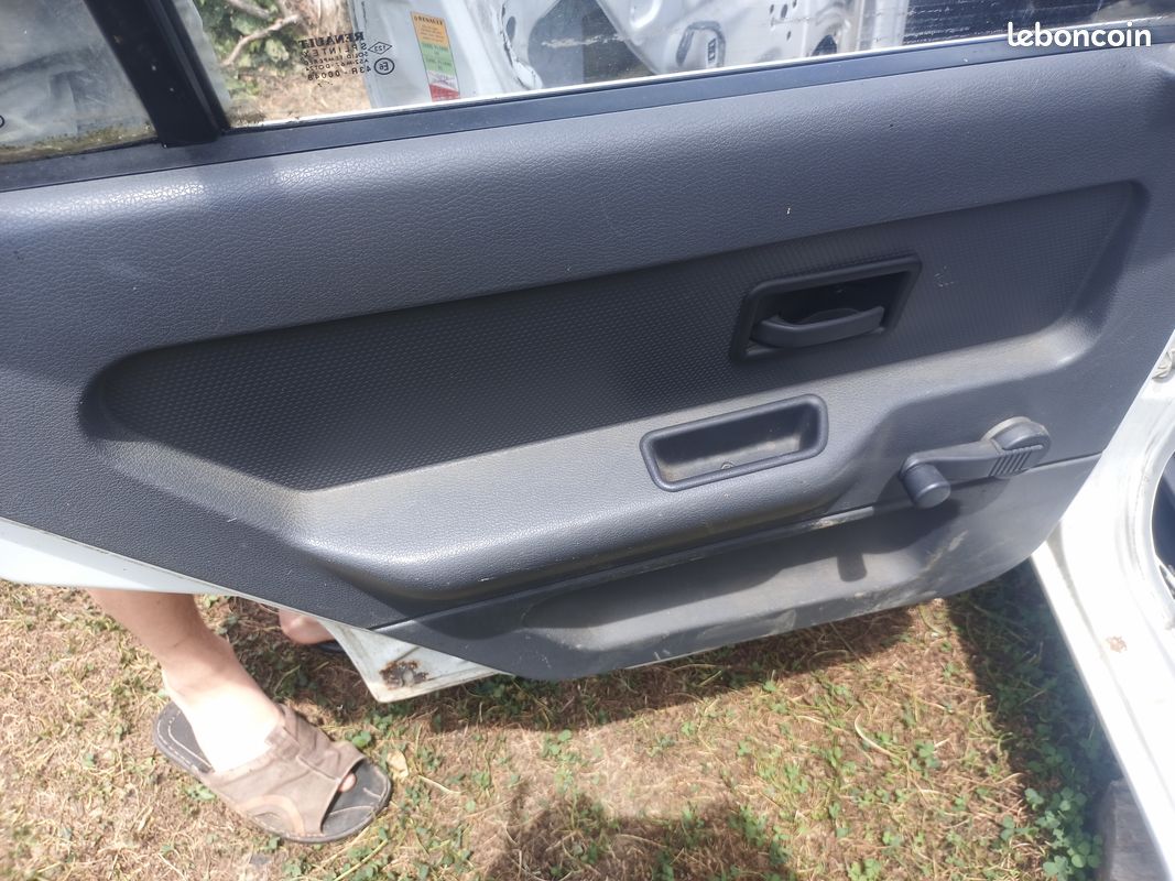 Garnitures de portes clio 1 (image 1)