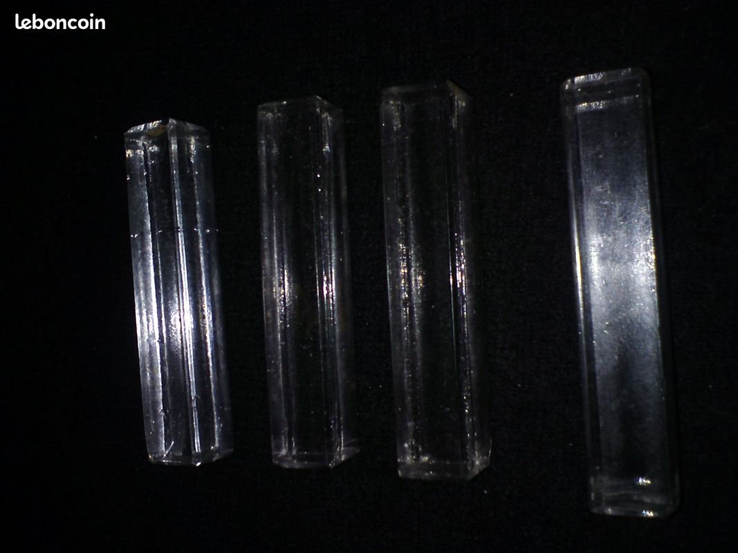 Présentoirs ou porte-couteau en verre (image 3)