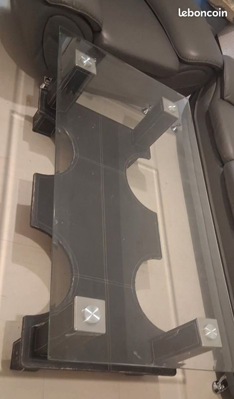 Table basse noir en verre (image 1)