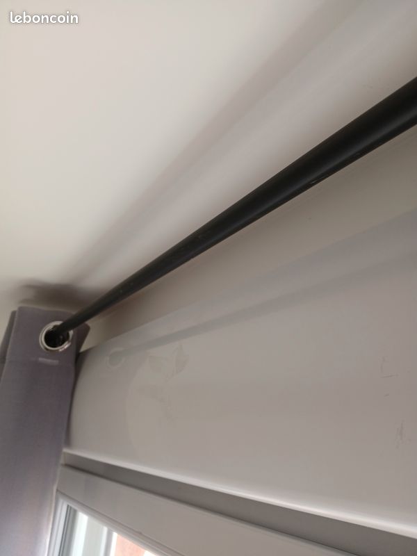 Tringle 3m avec supports (image 1)