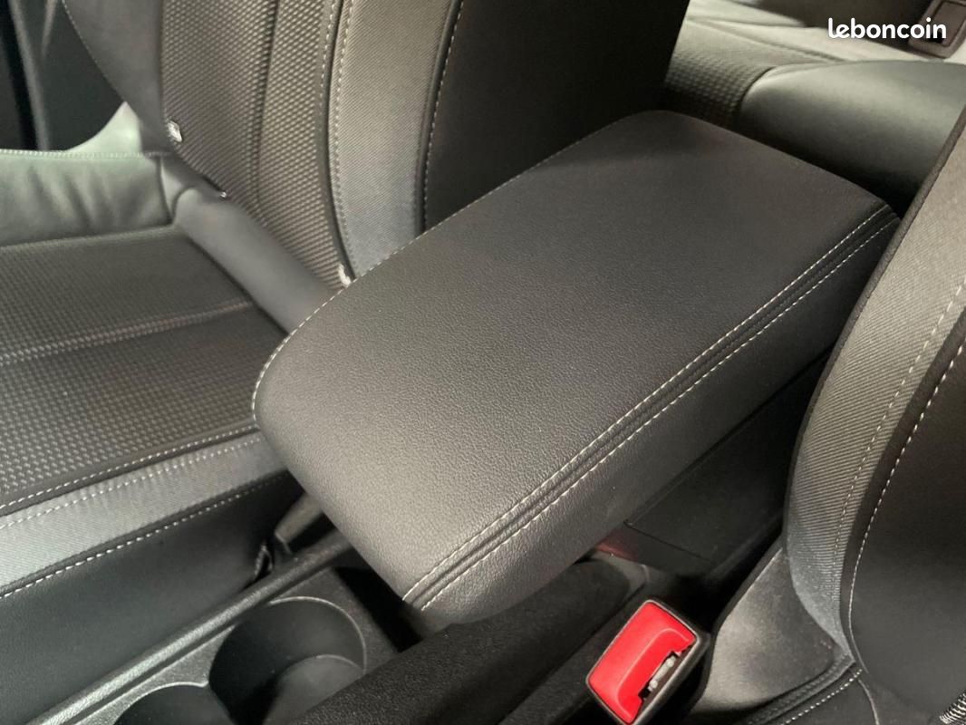 Audi A1 sportback 35 TFSI 150 ch S tronic 7 S line Plus (image 12)