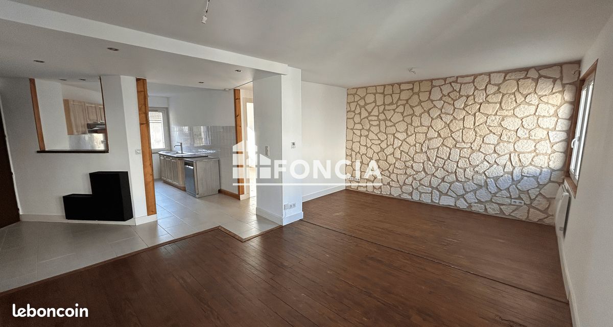 Appartement 3 pièces 70 m² · à Valserhône · 70 m² · 990 €/mois