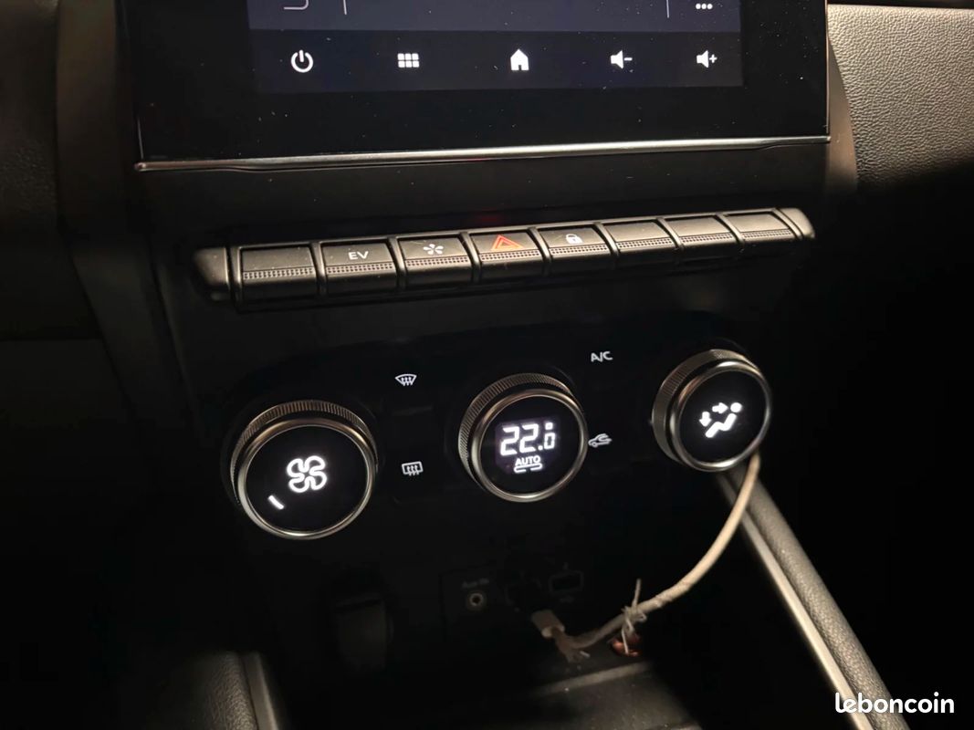 Renault CAPTUR Captur E-Tech Plug-in 160 (image 26)
