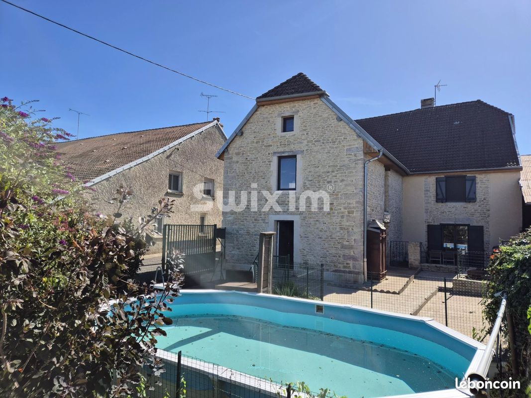 Maison 7 pièces 184 m² · à Gy · 184 m² · 210 000 €
