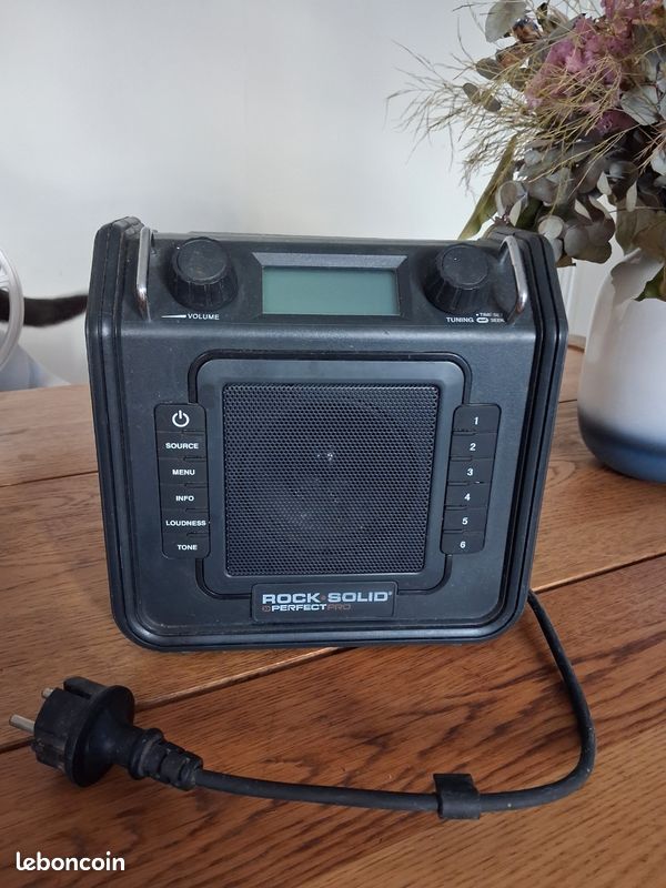 Radio de chantier (image 1)