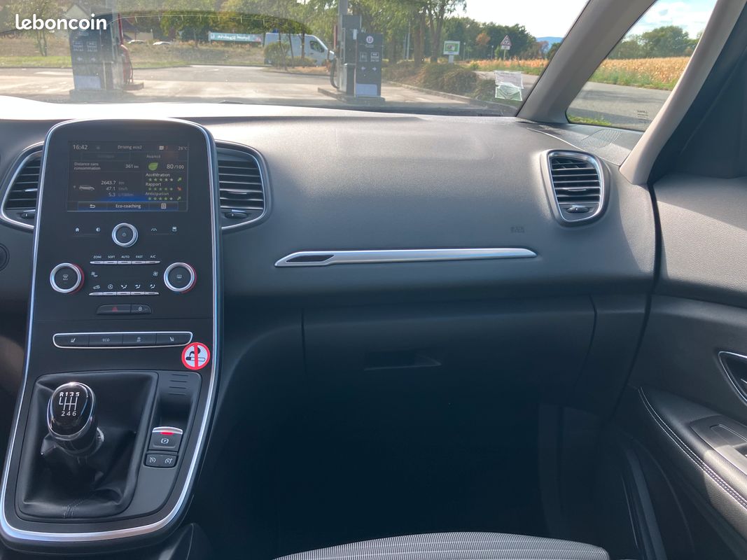 Renault Grand Scénic 1.5 dCi 110 – 194 146 km – 9 900 (image 11)