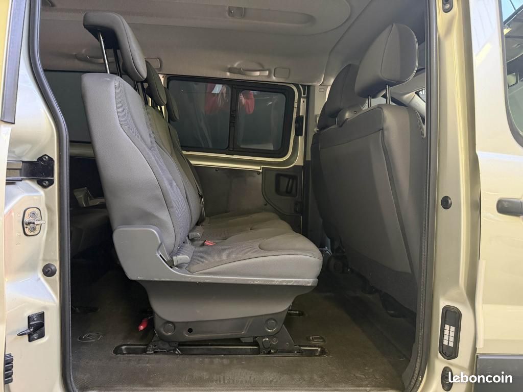 PEUGEOT EXPERT 1.6l HDi 90ch Tepee Confort Pack Court - 9pl + Double Ouverture (image 17)
