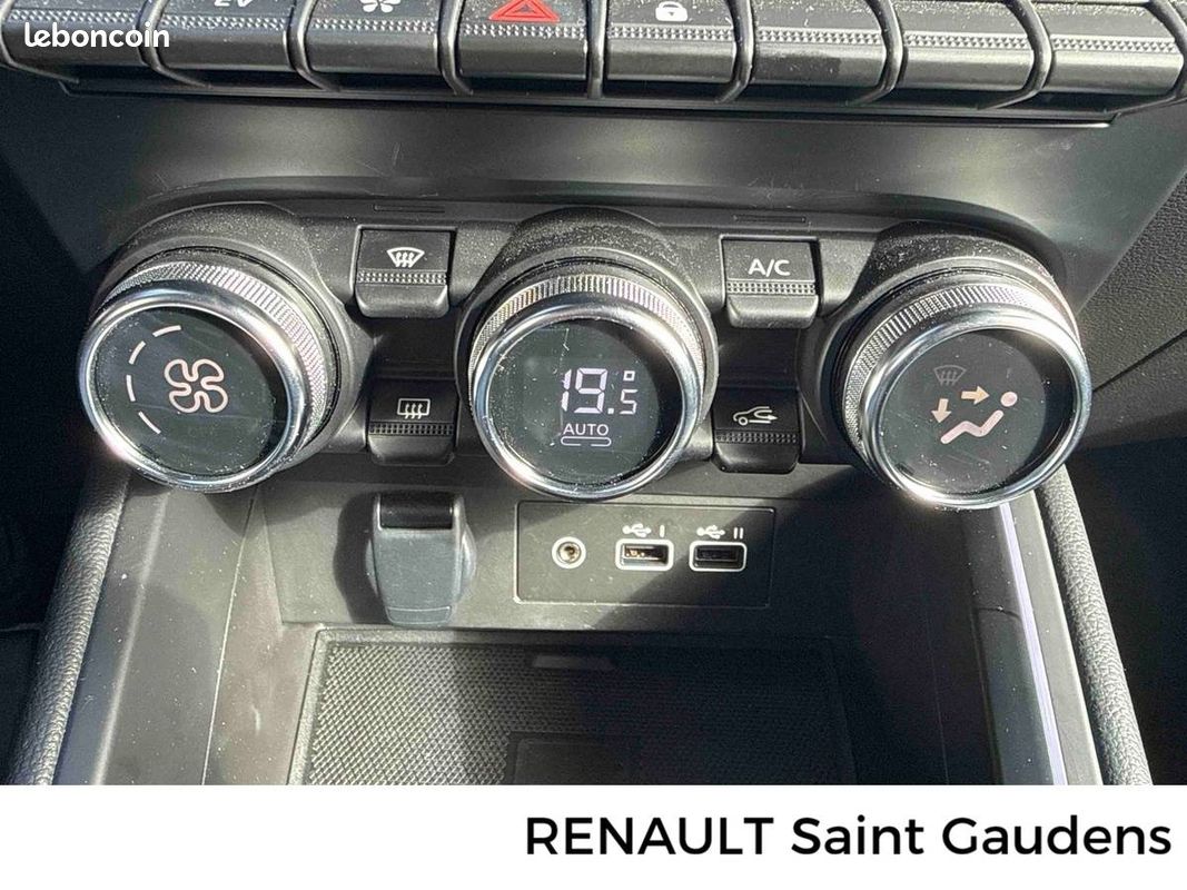 RENAULT Clio E-Tech full hybrid 145 ch GSR2 Techno (image 19)