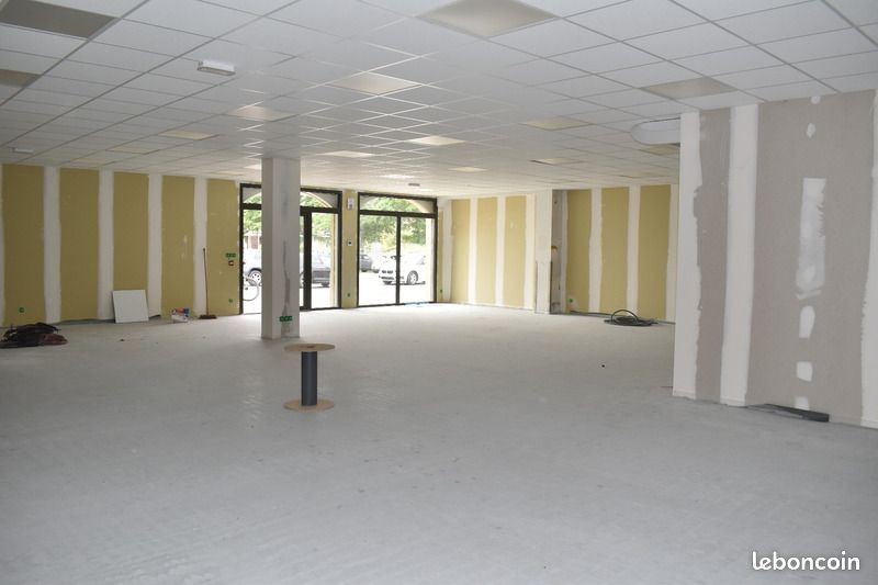Local commercial 178 m² (image 2)