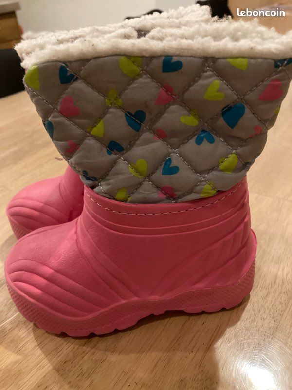 Bottes neige bébé fille taille 21/22 Chaussures