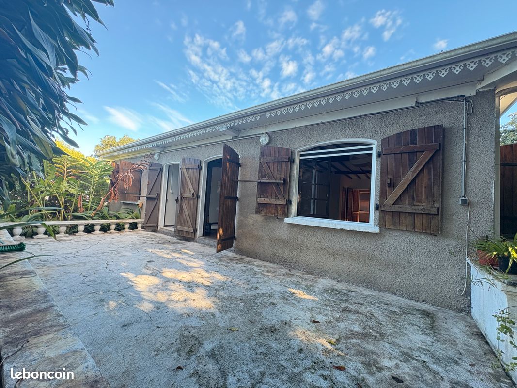 Maison 4 pièces 126 m² · à Le Tampon · 126 m² · 1 500 €