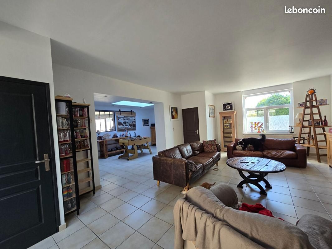 Maison 7 pièces 199 m² · à Wattrelos · 199 m² · 349 000 €