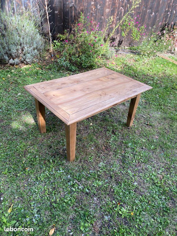 Table basse en orme massif rénovée (image 1)
