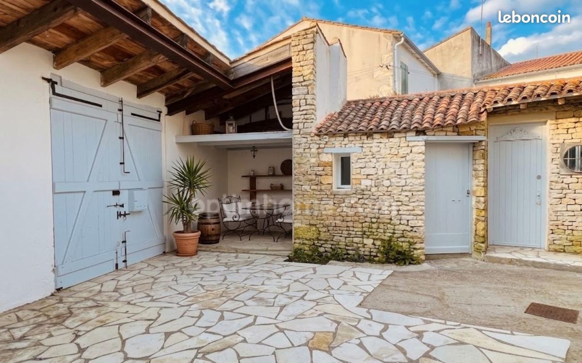 Maison 3 pièces 79 m² · à La Flotte · 79 m² · 680 000 €