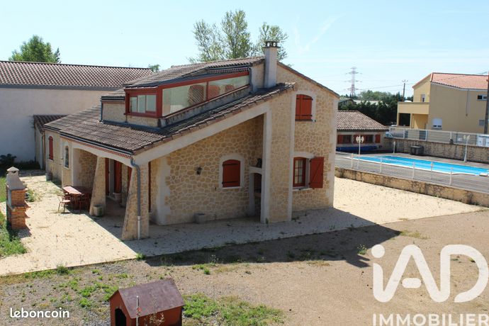 Immeuble 272 m² Les Martres-d'Artière