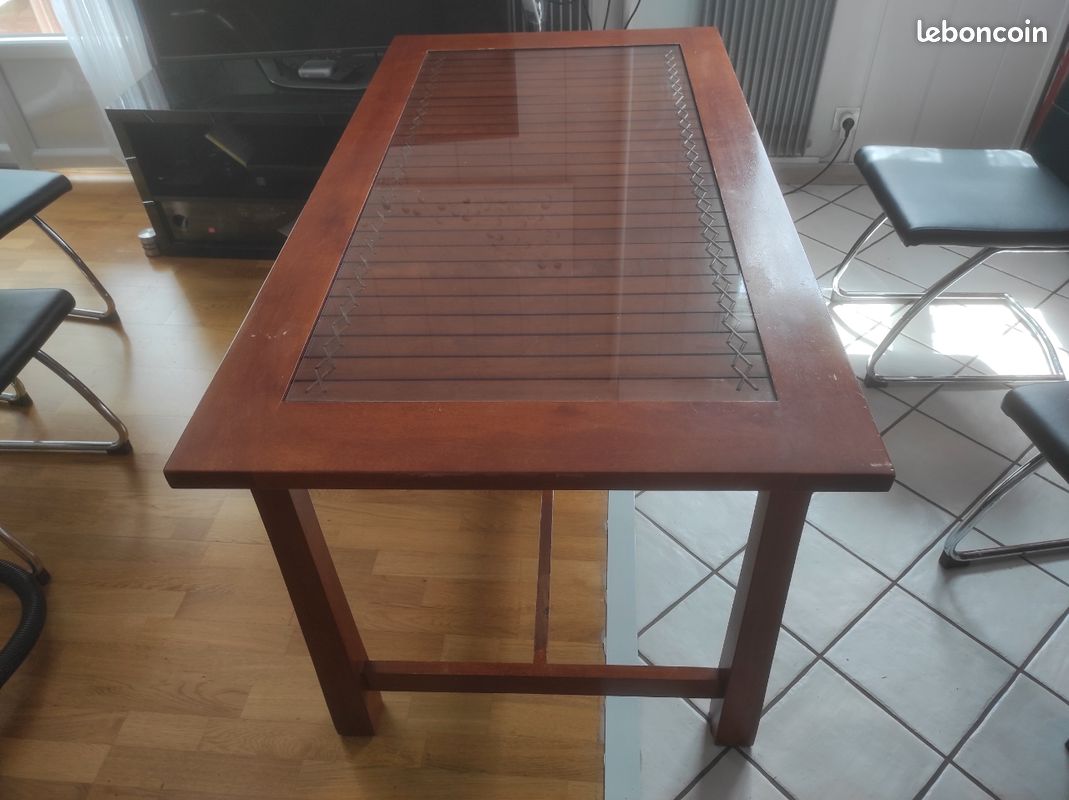 Table a manger +. Chaise bois exotique (image 1)