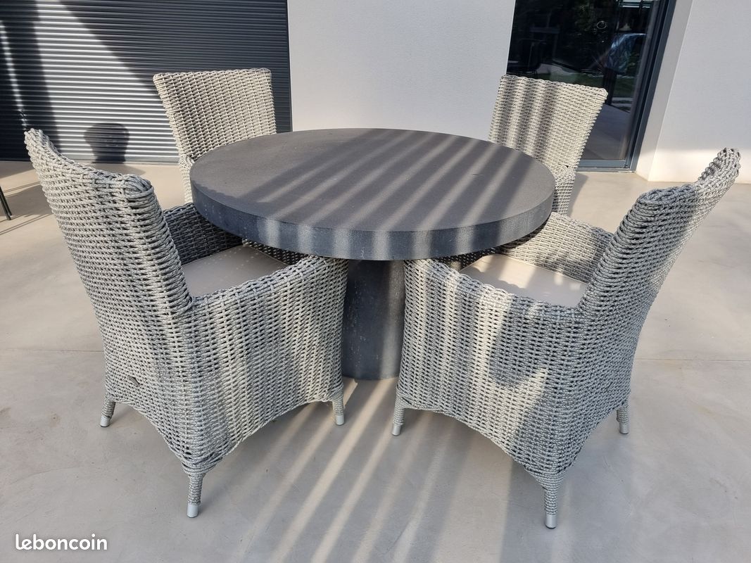 Table de jardin (image 1)