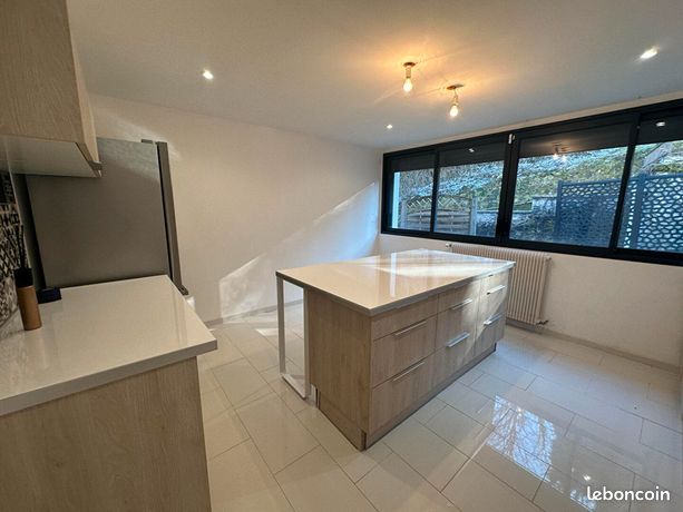 Maison 3 pièces 135 m²