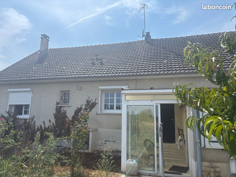 Maison 5 pièces 100 m² · à Sury-près-Léré · 100 m² · 106 000 €