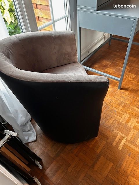 Vend bureau style industriel metal gris et son fauteuil en tres bon etat (image 5)