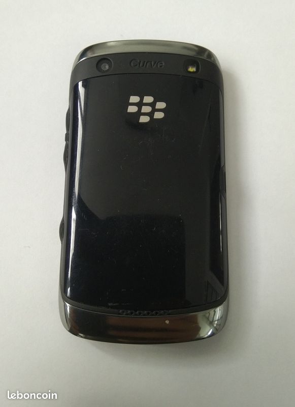 Blackberry 9380 – Vintage Mobile