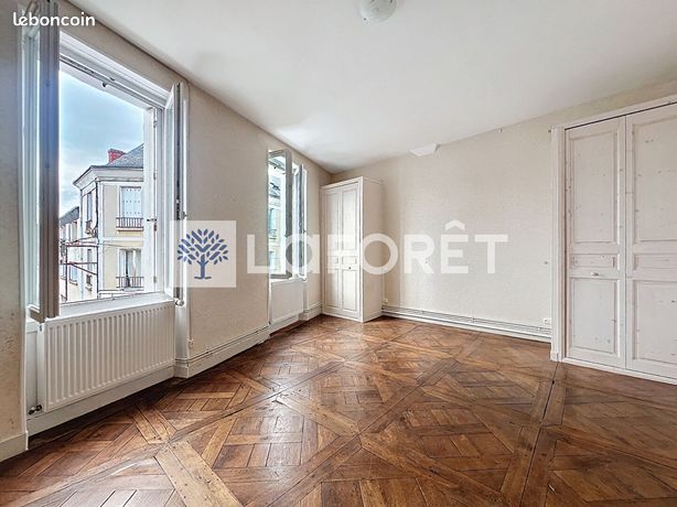 https://img.leboncoin.fr/api/v1/lbcpb1/images/ff/eb/8c/ffeb8cb3edfbd16795825b8c8ea10d197b19ec5d.jpg?rule=ad-image