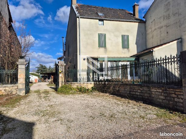 Maison 7 pièces 195 m²