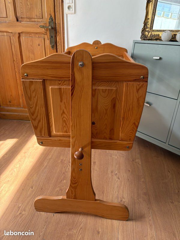Lit Bébé en bois (image 3)