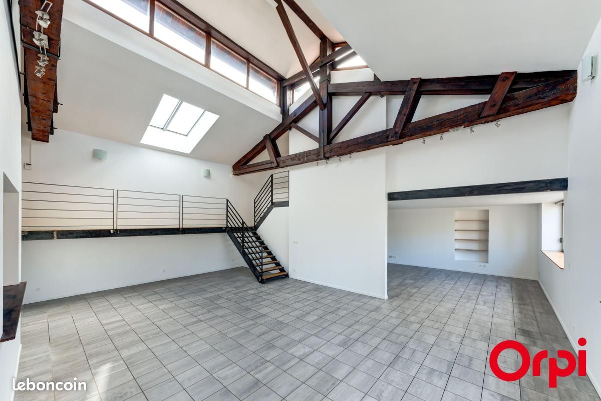 Maison 4 pièces 187 m² · à Sathonay-Camp · 187 m² · 577 000 €