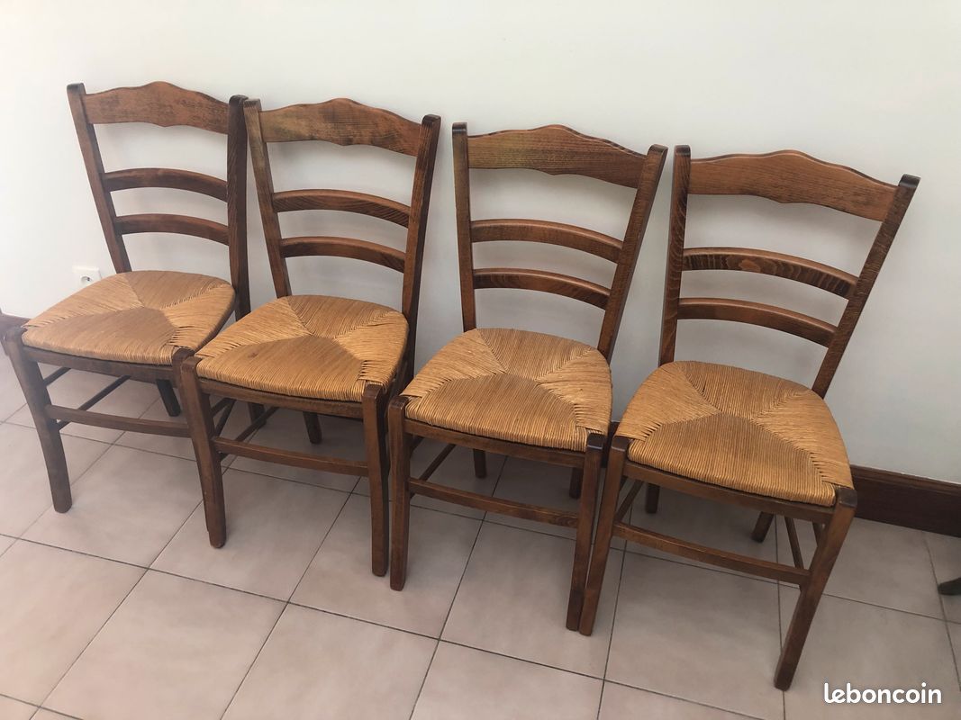 Lot 4 chaises bois et paille (image 1)