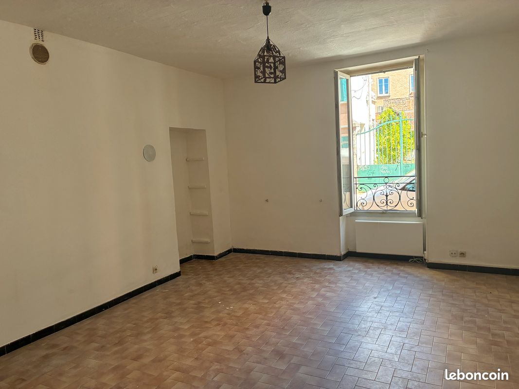 Appartement 1 pièce 28 m² · à Dijon · 28 m² · 85 000 €