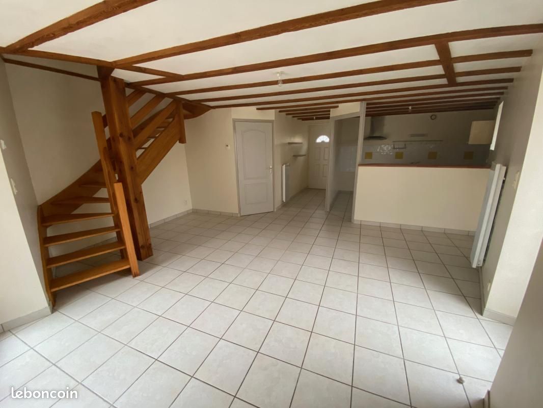 Maison 3 pièces 85 m² · à Saint-Martin-des-Tilleuls · 85 m² · 550 €/mois