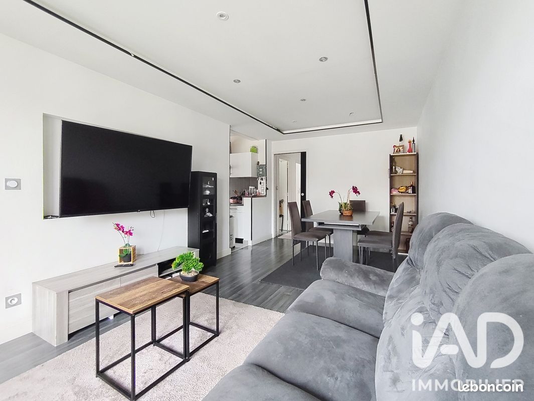 Immeuble 4 pièces 66 m² · à Vénissieux · 66 m² · 190 000 €
